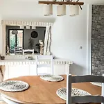 2 Bedroom Cozy In Borgo (Corsica)