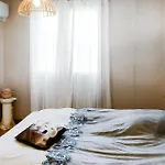 2 Bedroom Cozy In Holiday home *