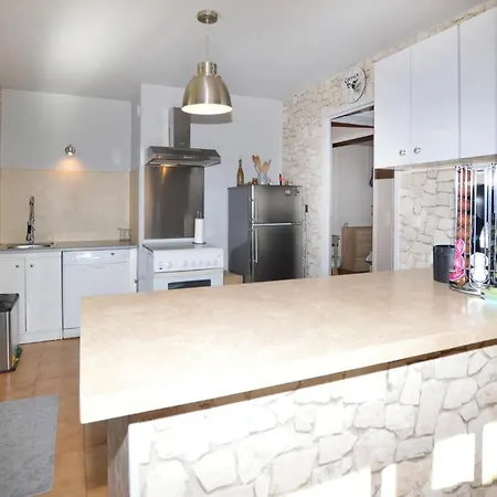 Amazing In With Kitchen Semesterbostad *