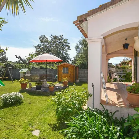 Amazing In With Kitchen Сasa de vacaciones *