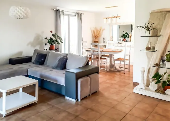 Amazing In With Kitchen Borgo (Corsica)