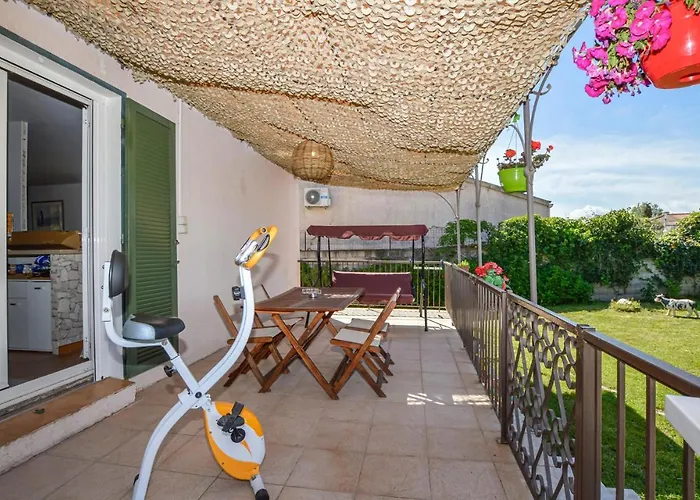 Amazing In With Kitchen *