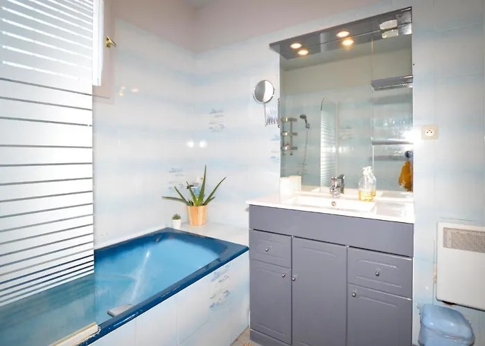 Amazing In With Kitchen